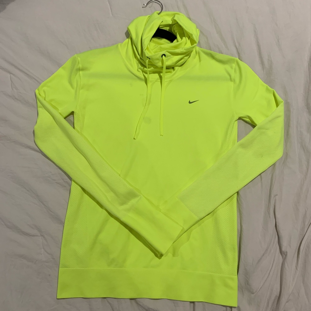 Nike Women’s Dri-Fit Highlighter Long Sleeve Pull Over With Scarf Neck